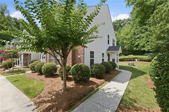 42 Ledgerstone Lane, Greensboro, NC 27407