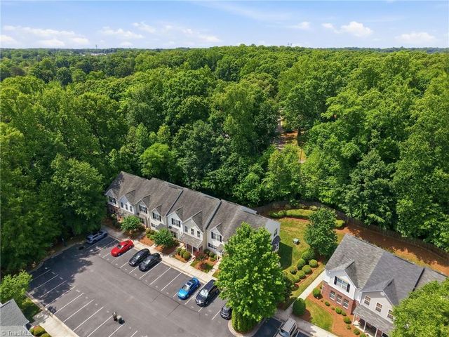 42 Ledgerstone Lane, Greensboro, NC 27407
