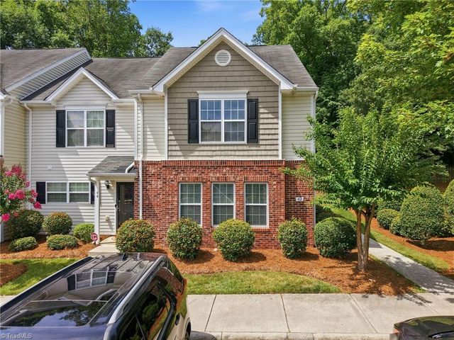 42 Ledgerstone Lane, Greensboro, NC 27407