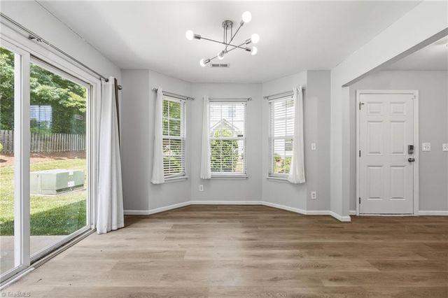 42 Ledgerstone Lane, Greensboro, NC 27407