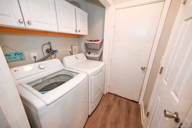 45 Roosevelt Avenue, Selden, NY 11784