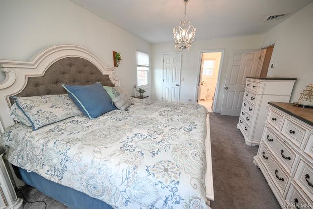 45 Roosevelt Avenue, Selden, NY 11784