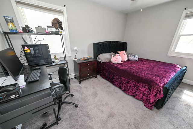 45 Roosevelt Avenue, Selden, NY 11784