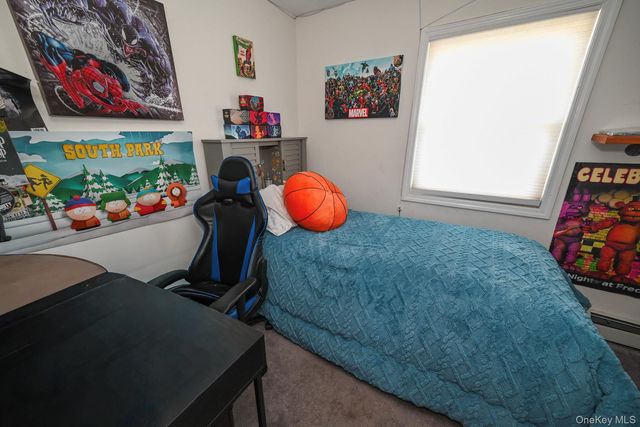 45 Roosevelt Avenue, Selden, NY 11784