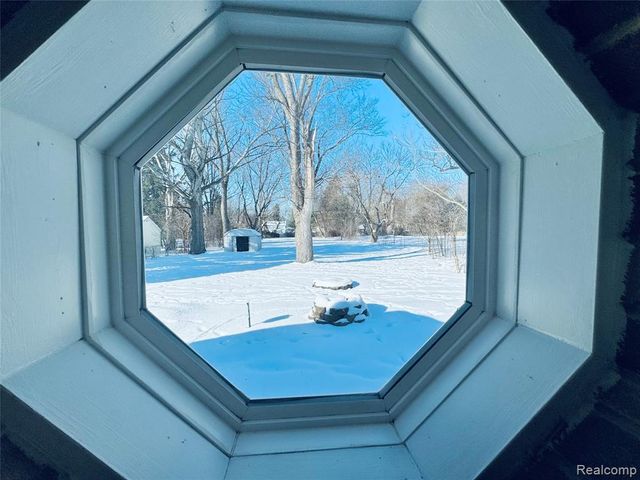 20917 Delaware Street, Southfield, MI 48033