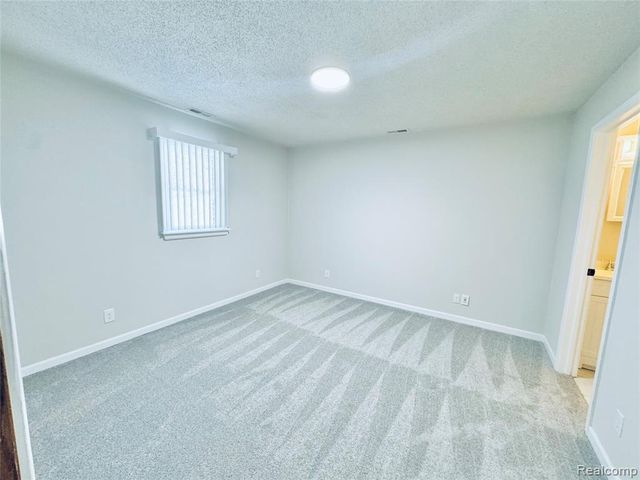 20917 Delaware Street, Southfield, MI 48033