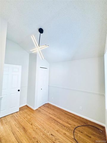 20917 Delaware Street, Southfield, MI 48033