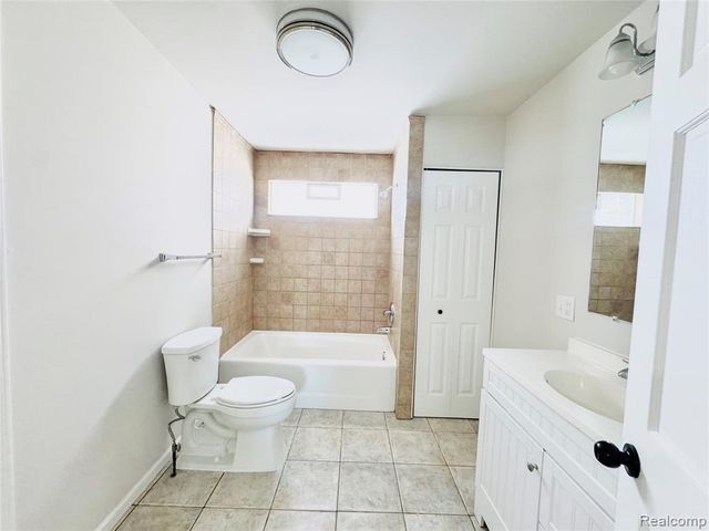 20917 Delaware Street, Southfield, MI 48033