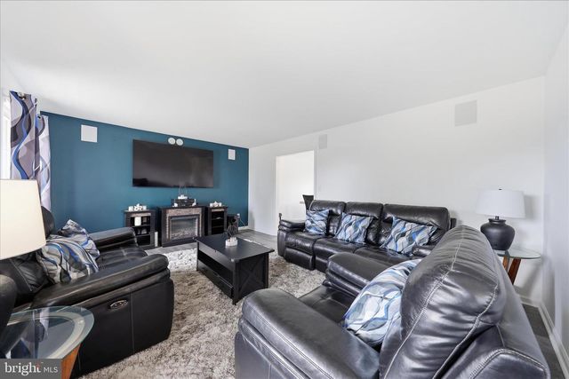 121 BACHTELL CIR, Smithsburg, MD 21783