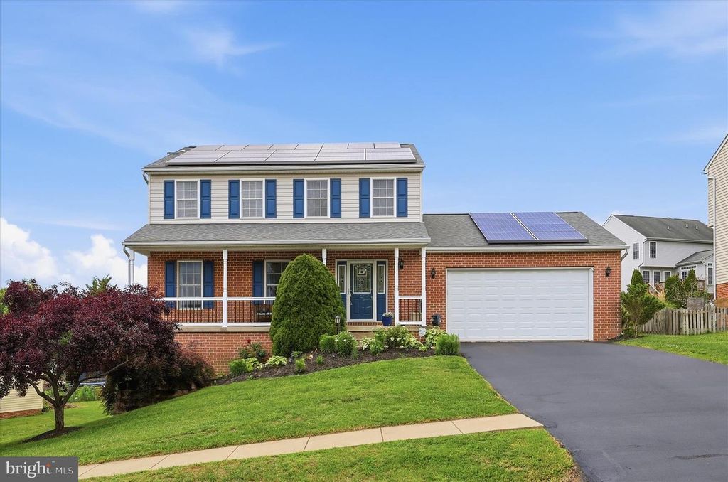 Image 1 of property listing at 121 BACHTELL CIR, Smithsburg, MD 21783