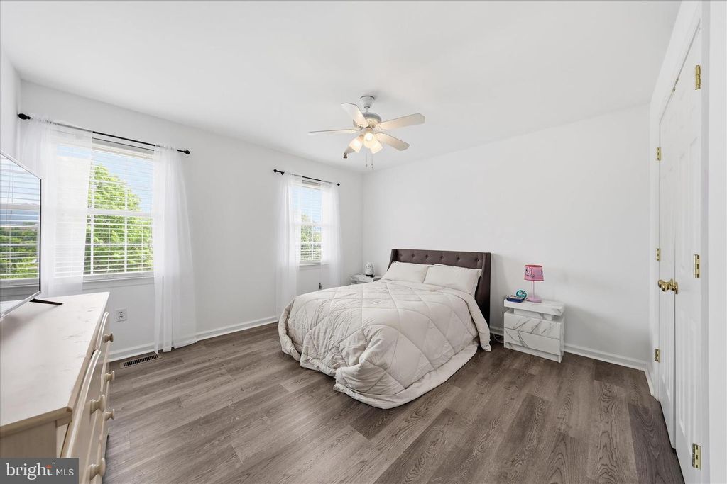 Image 26 of property listing at 121 BACHTELL CIR, Smithsburg, MD 21783