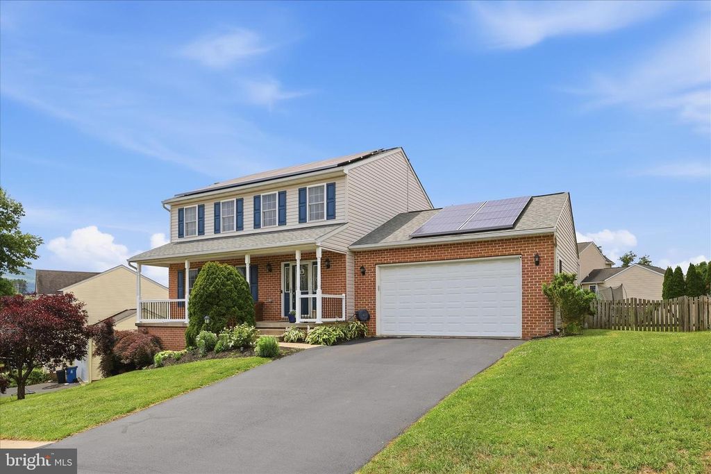 Image 41 of property listing at 121 BACHTELL CIR, Smithsburg, MD 21783