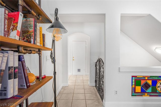 8821 Fall Green Avenue, Las Vegas, NV 89129