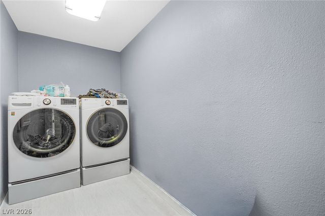 8821 Fall Green Avenue, Las Vegas, NV 89129