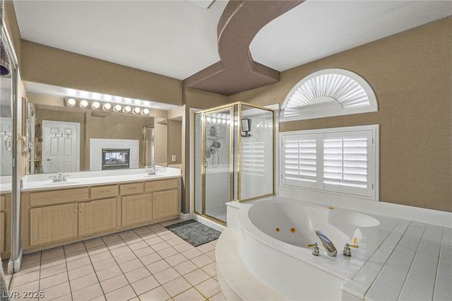 8821 Fall Green Avenue, Las Vegas, NV 89129