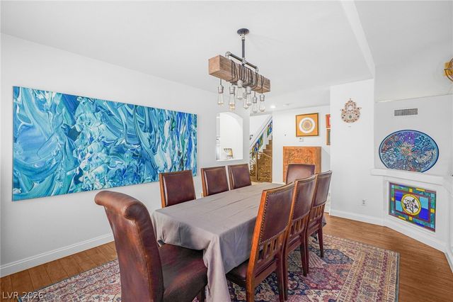 8821 Fall Green Avenue, Las Vegas, NV 89129