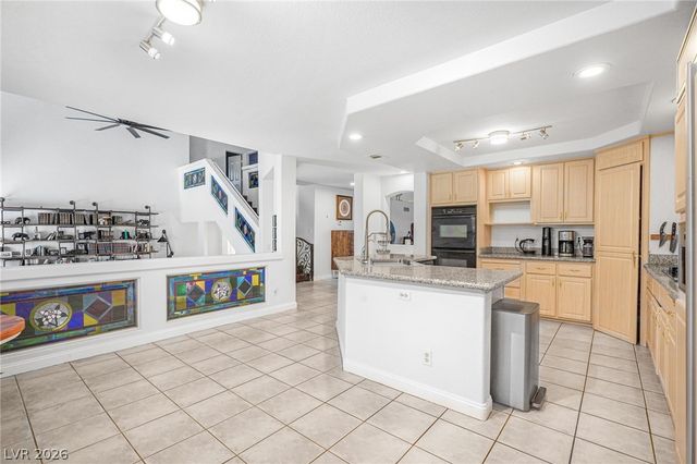 8821 Fall Green Avenue, Las Vegas, NV 89129