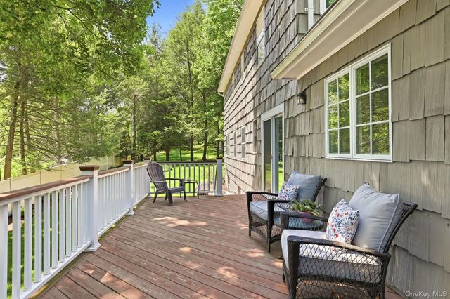 116 Burns Place, Briarcliff Manor, NY 10510