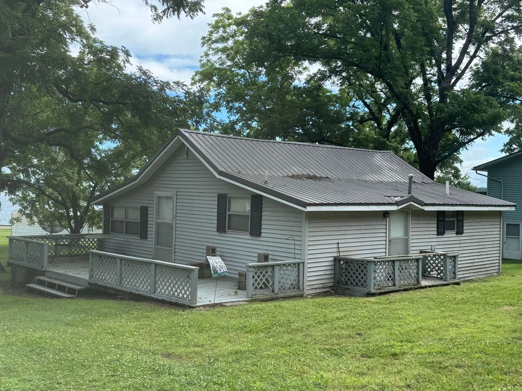 23570 S 624 Road, Wyandotte, OK 74370