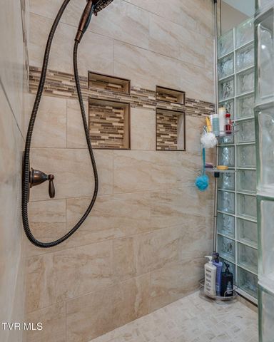 399 Carson Creek Road, Limestone, TN 37681