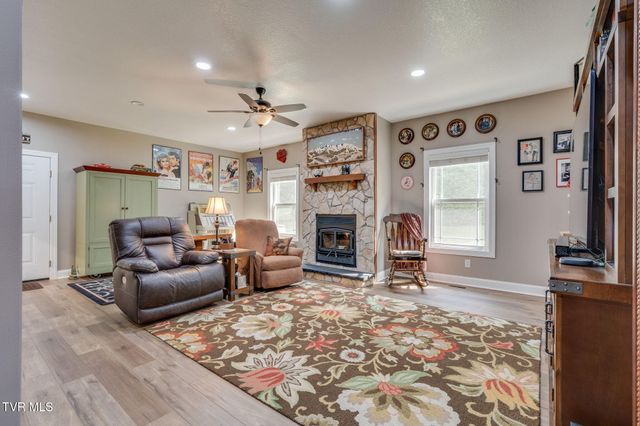 399 Carson Creek Road, Limestone, TN 37681