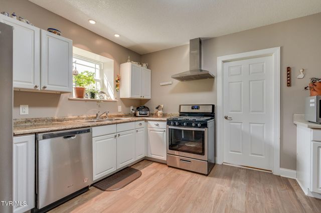 399 Carson Creek Road, Limestone, TN 37681