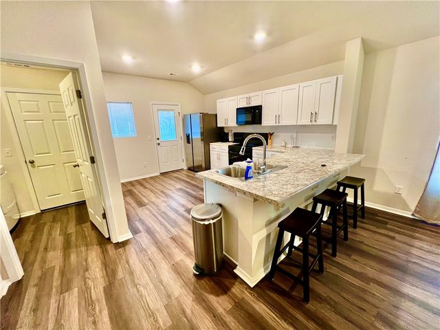 2564 Illinois Alley, Fayetteville, AR 72701