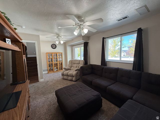 2672 W 3950 S, Roy, UT 84067