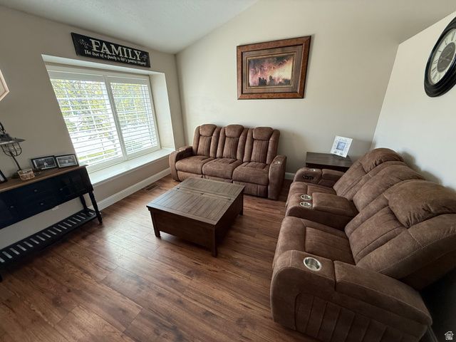 2672 W 3950 S, Roy, UT 84067