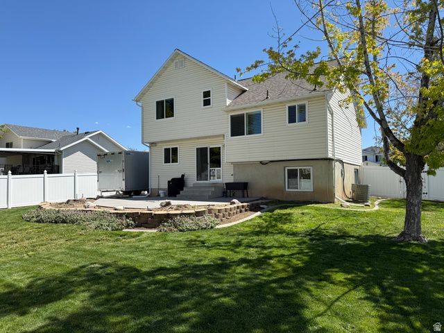 2672 W 3950 S, Roy, UT 84067