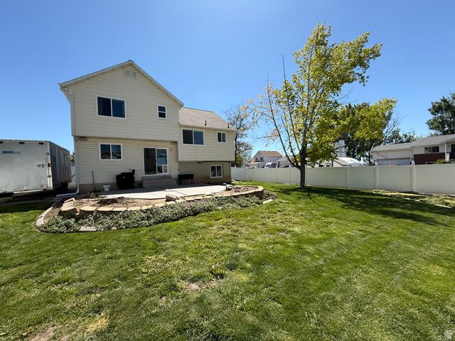 2672 W 3950 S, Roy, UT 84067