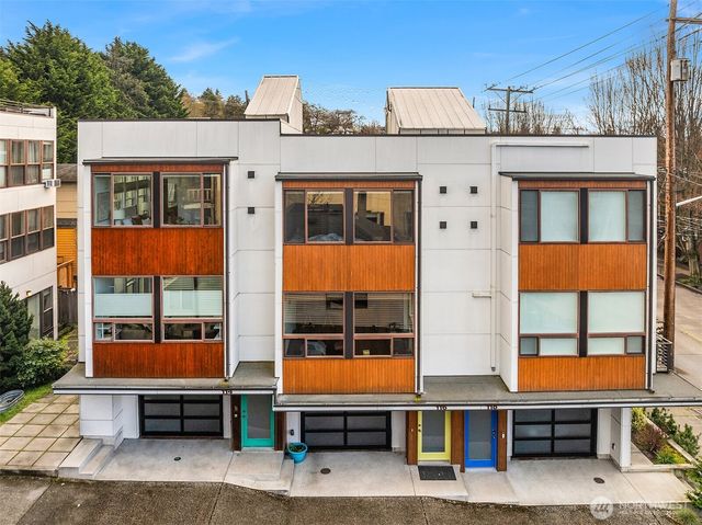 114 N 39th Street, Seattle, WA 98103