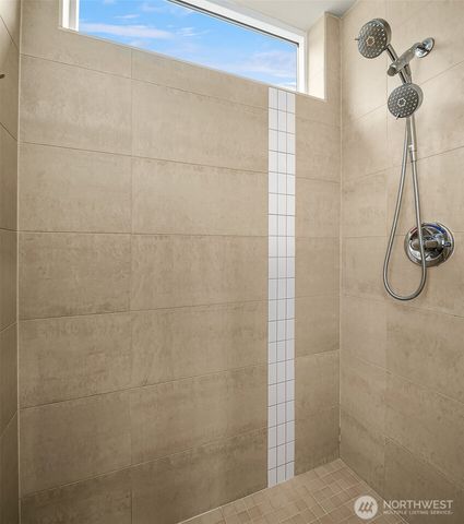 114 N 39th Street, Seattle, WA 98103