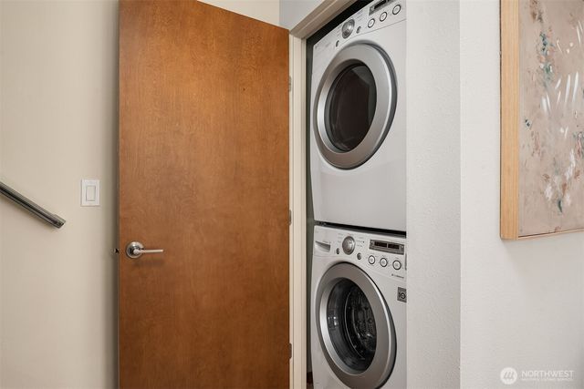 114 N 39th Street, Seattle, WA 98103