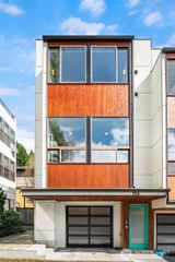 114 N 39th Street, Seattle, WA 98103