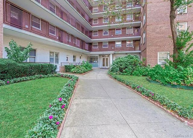 98-20 62nd Drive 14N, Rego Park, NY 11374