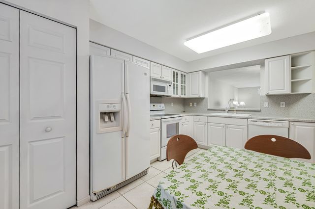 12565 Imperial Isle Drive 208, Boynton Beach, FL 33437