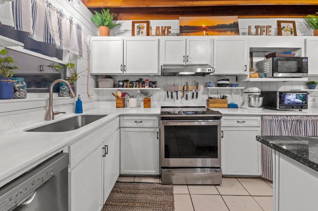 24284 Lanier, Tallahassee, FL 32310