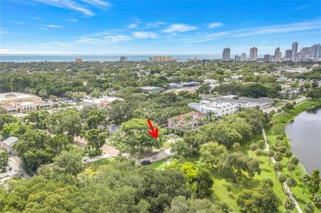 1949 5TH STREET N, St Petersburg, FL 33704