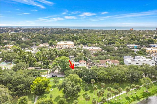 1949 5TH STREET N, St Petersburg, FL 33704