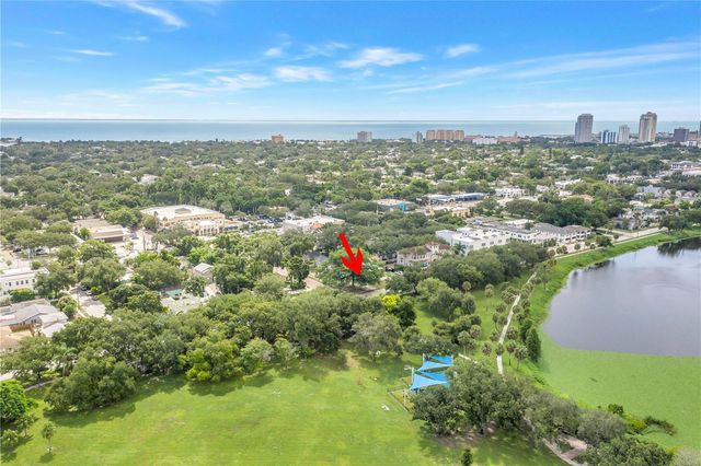 1949 5TH STREET N, St Petersburg, FL 33704