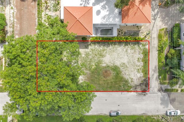 1949 5TH STREET N, St Petersburg, FL 33704