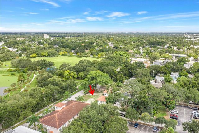 1949 5TH STREET N, St Petersburg, FL 33704