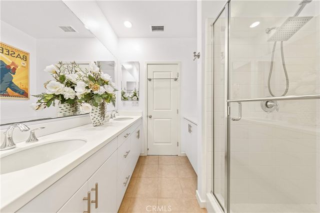56 Bay Layrel, Irvine, CA 92618