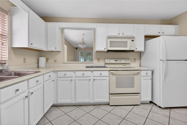 9077 SW 91ST CIRCLE, Ocala, FL 34481