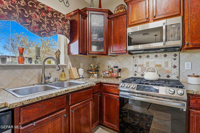 1957 SHREYA Street, El Paso, TX 79938