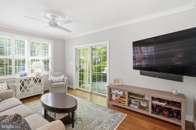 8504 LYNWOOD PL, Chevy Chase, MD 20815
