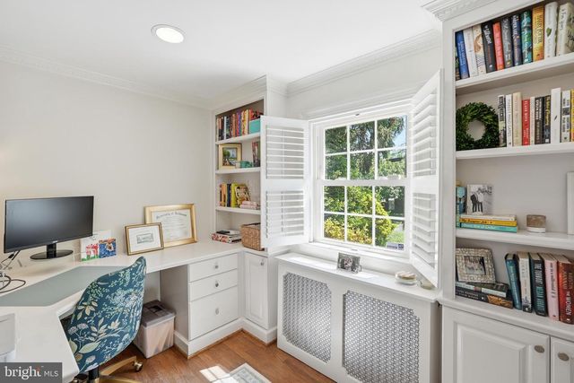 8504 LYNWOOD PL, Chevy Chase, MD 20815