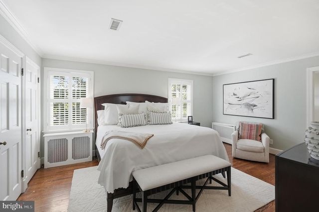 8504 LYNWOOD PL, Chevy Chase, MD 20815