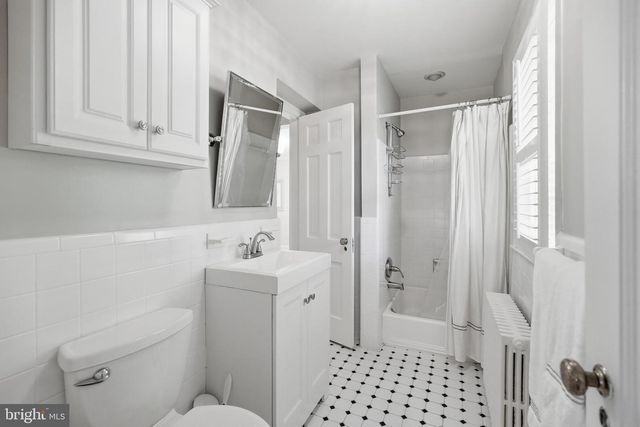 8504 LYNWOOD PL, Chevy Chase, MD 20815